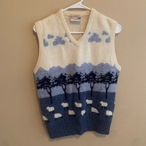 ❌SOLD❌100% wool vest!!
